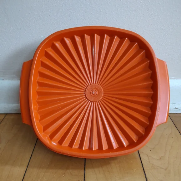 Orange Vintage Tupperware Kitchen Bowl with Lid - Picture 2 of 7